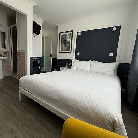 Orient B&B Holyhead Εξωτερικό φωτογραφία