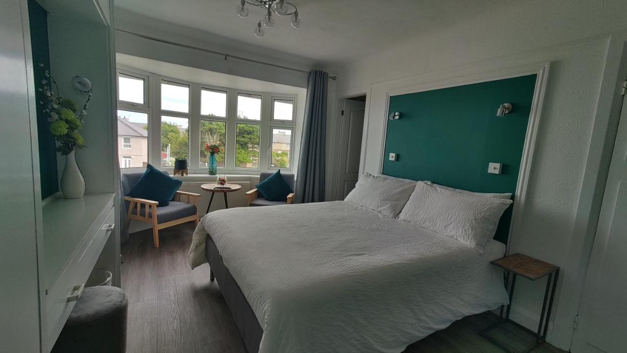 Orient B&B Holyhead Εξωτερικό φωτογραφία