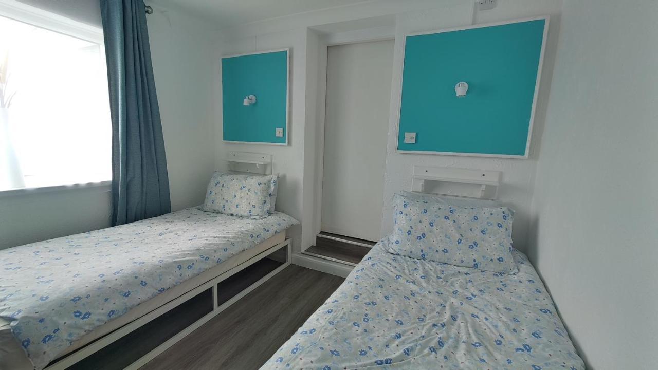 Orient B&B Holyhead Εξωτερικό φωτογραφία