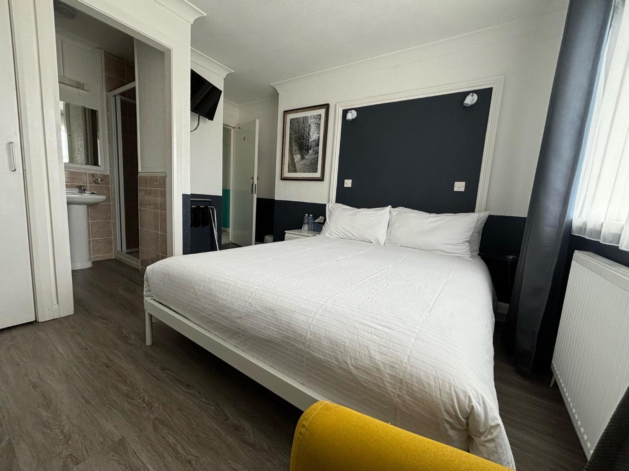 Orient B&B Holyhead Εξωτερικό φωτογραφία
